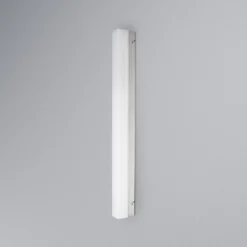 OSRAM LED-seinävalaisin SQUARE, valkoinen, pituus 60 cm, CCT, IP44