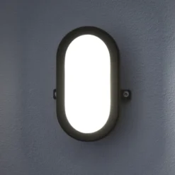 OSRAM LED-ulkoseinälamppu BULKHEAD, musta 11 W muovi IP54