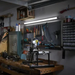OSRAM LED-valolista POWER BATTEN, 3 000 K, 60 cm, 1-lamppuinen.