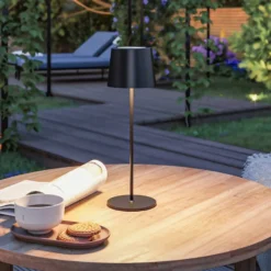Paulmann LED-akkukäyttöinen pöytälamppu Gilo, musta, muovi, IP44