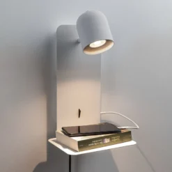 Paulmann Malena USB -seinäkohdevalo tasolla, valk.