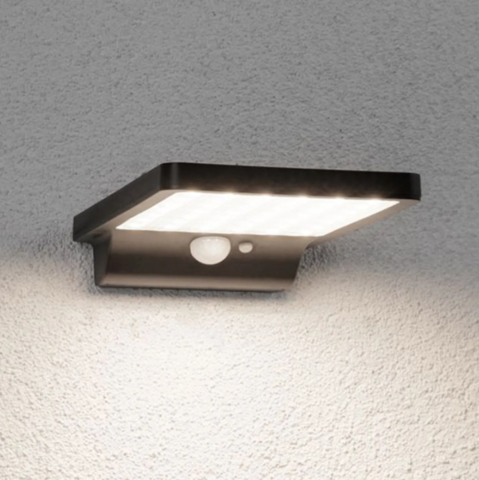 Paulmann Solveig LED-aurinkokäyttöinen seinävalaisin anturilla