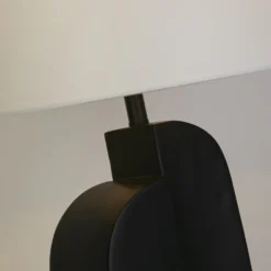 Perth pöytävalaisin, valkoinen/musta Korkeus 65 cm Tekstiili/hartsi