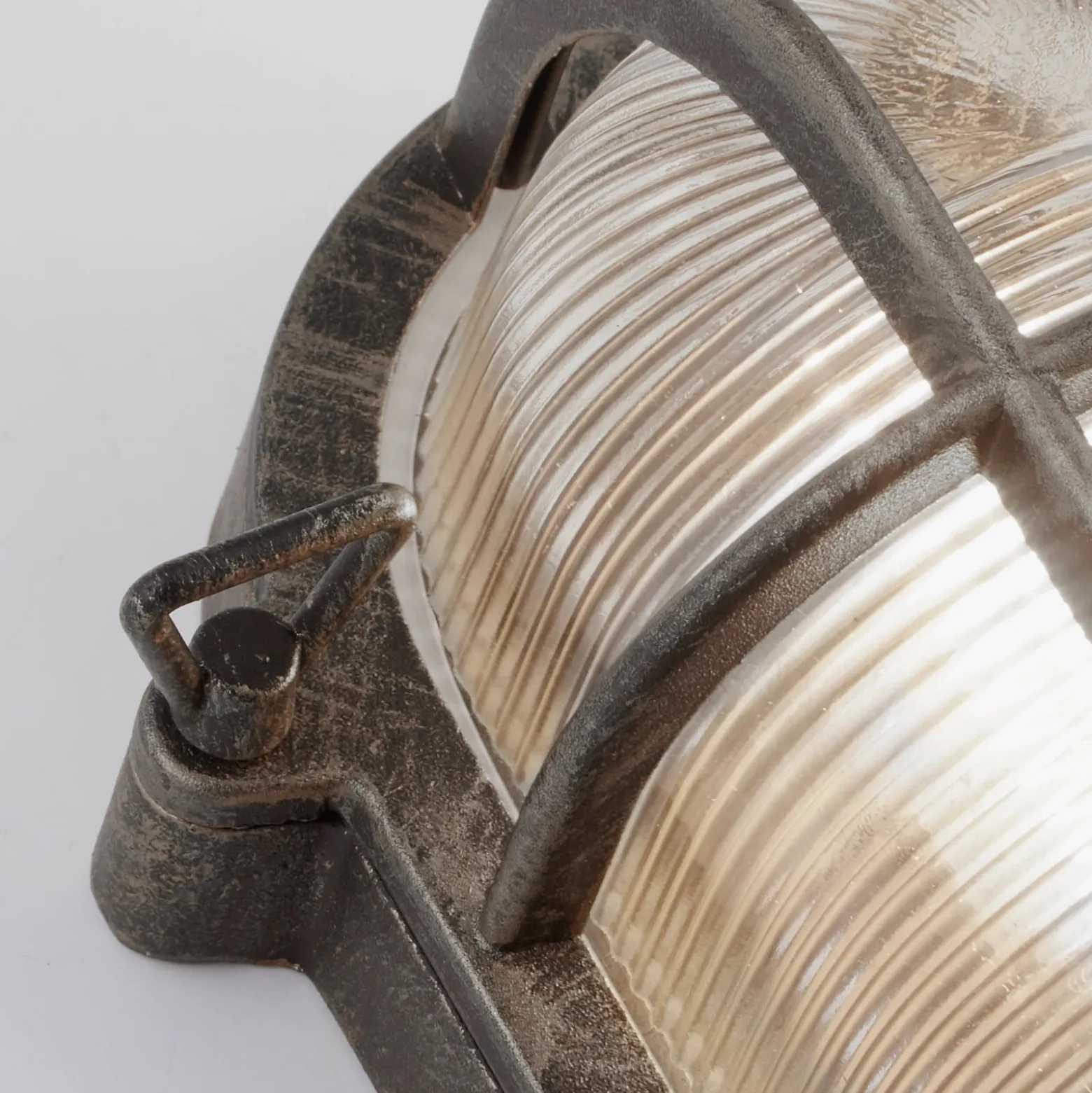 Porto - merihenkinen valaisin, ovaali, musta-hopea