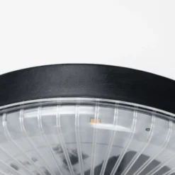 Prios Glenios LED-aurinkolamppu maapiikillä Prios Glenios LED-aurinkolamppu