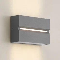 Prios Itarion LED-ulkoseinävalaisin, kirkas varjostin
