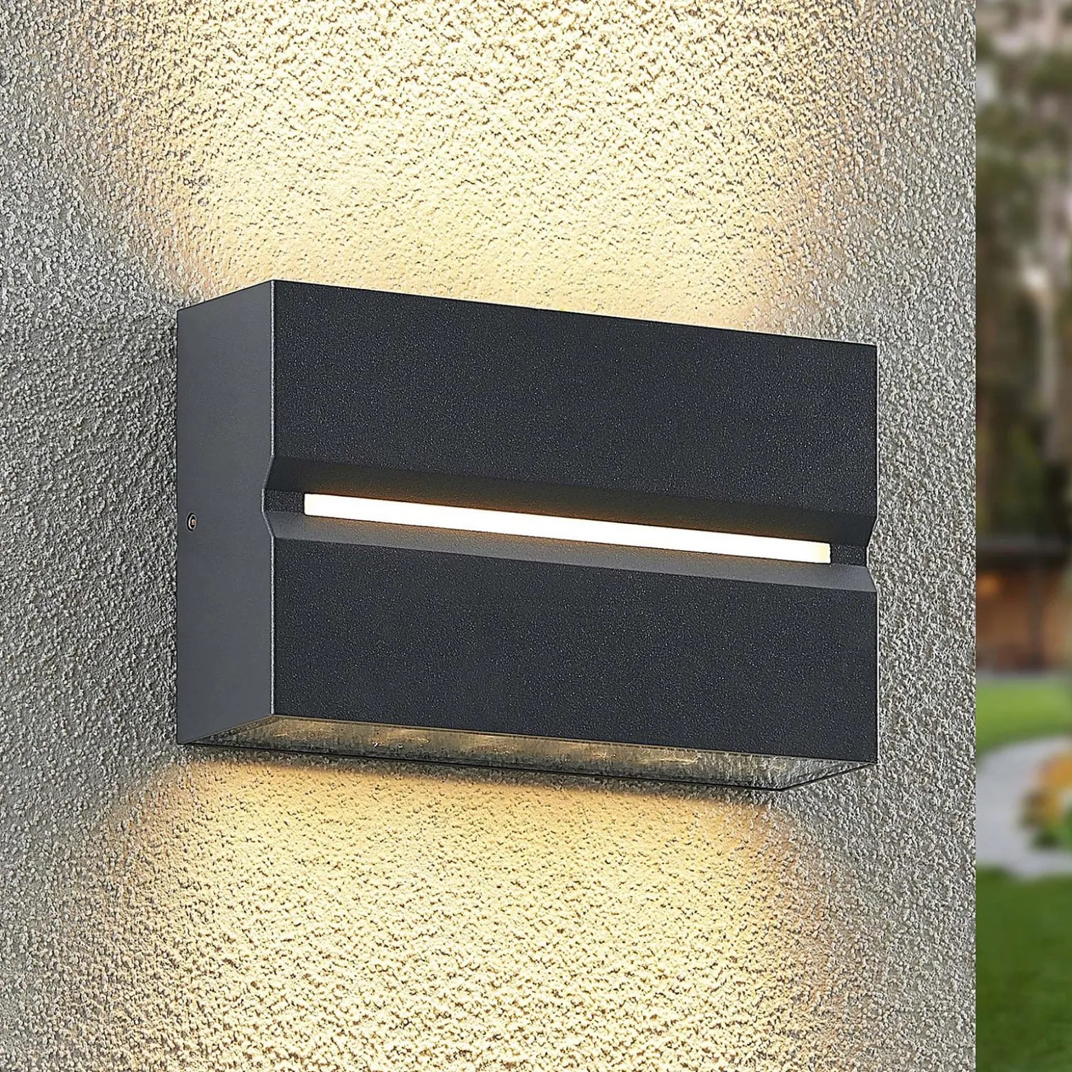 Prios Itarion LED-ulkoseinävalaisin, kirkas varjostin