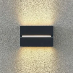 Prios Itarion LED-ulkoseinävalaisin, kirkas varjostin