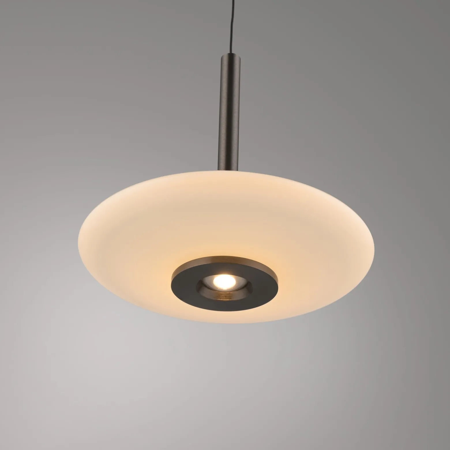 PURE LED-riippuvalaisin Vitrum ruskea/opal lasi/alumiini Ø 22 cm