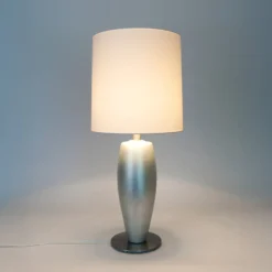 Pöytälamppu OMEGA SOTTILE, hopea/valkoinen, korkeus 80 cm, keraaminen, E27