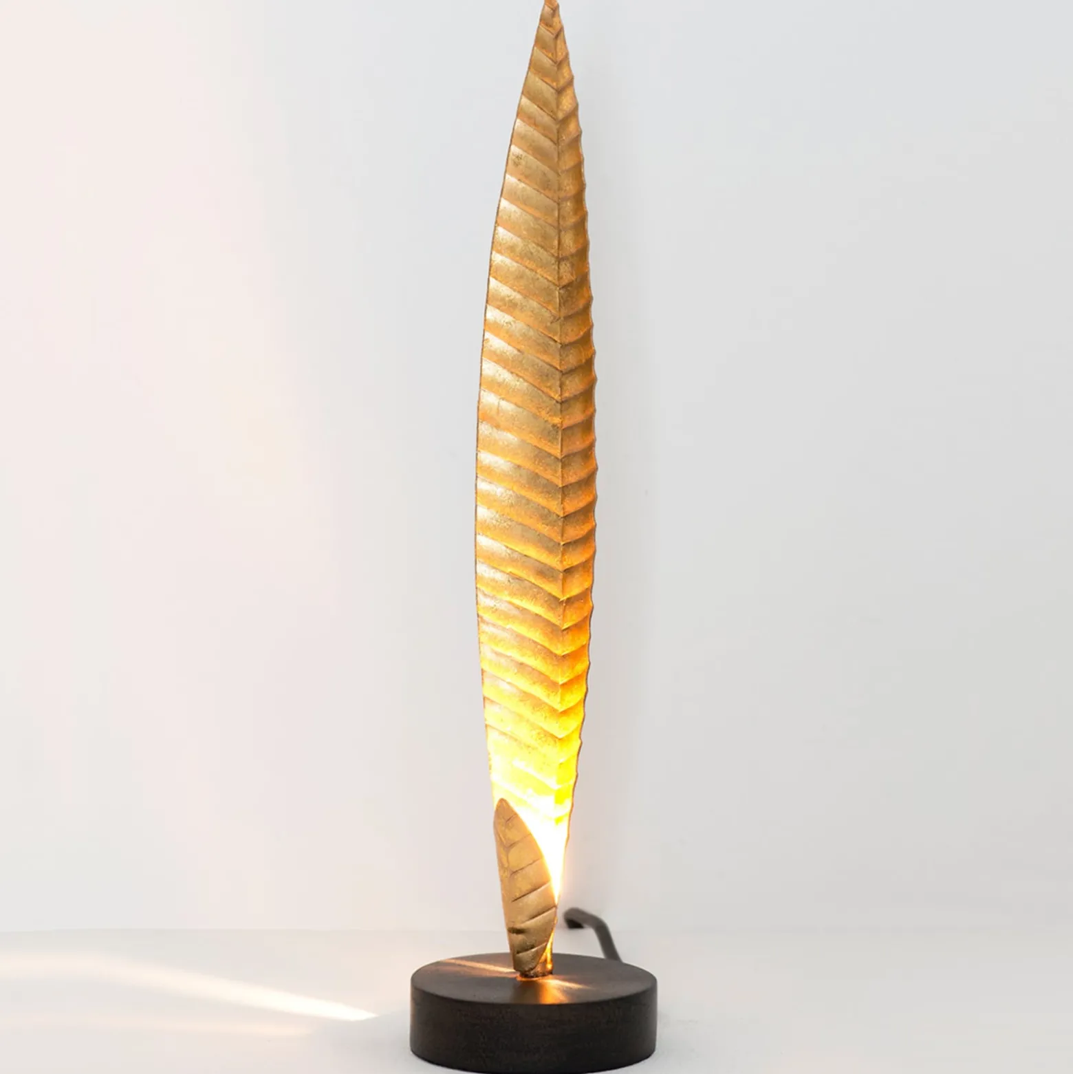 Pöytävalaisin Penna, kulta, korkeus 38 cm