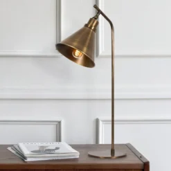Pöytävalaisin Sivani MR-610, antiikkikulta, metalli, korkeus 50 cm