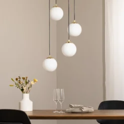 Riippuvalaisin Glassy, 4-lamppuinen, pyöreä, musta/opaali