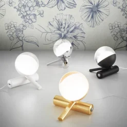 Rossini LED-pöytävalaisin, kromi, alumiini, PMMA, himmennin