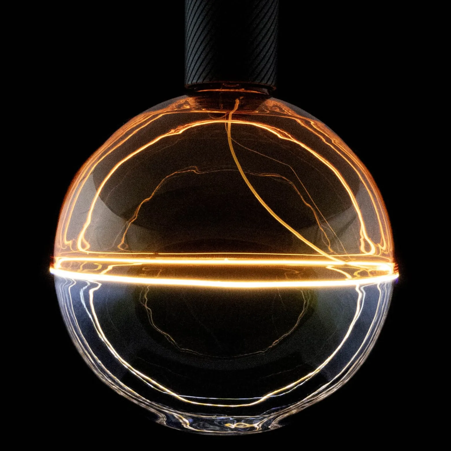 SEGULA LED-pallo Illusion, E27 G190 sininen/kammi 6W 1,900K himmeä, E27