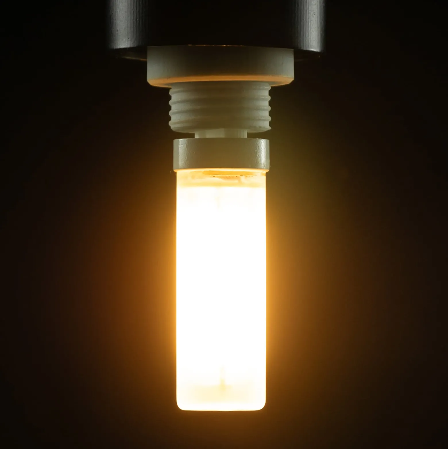 SEGULA LED tappikantainen lamppu G9 4.5W 2,700K mattainen