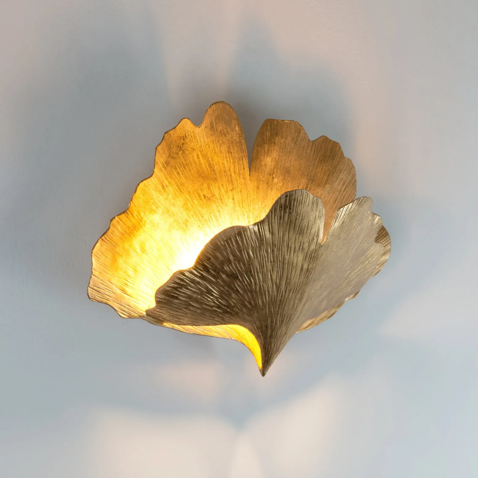 Seinävalaisin Ginkgo Due, kulta