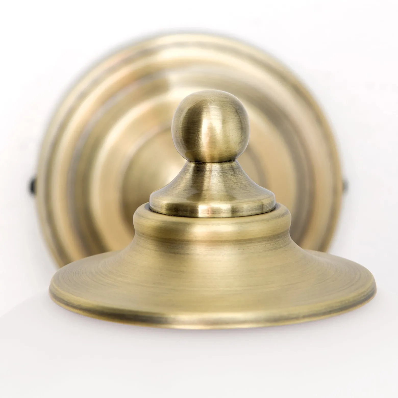 Seinävalaisin Old Lamp vetokytkimellä