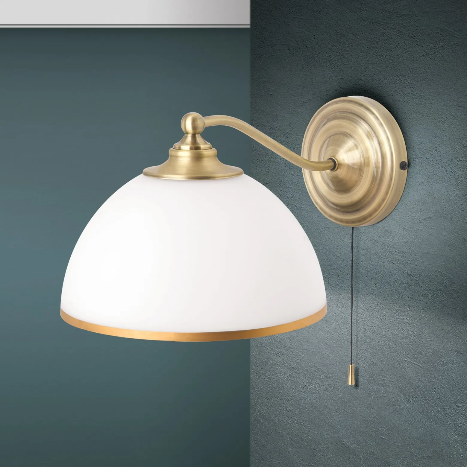 Seinävalaisin Old Lamp vetokytkimellä