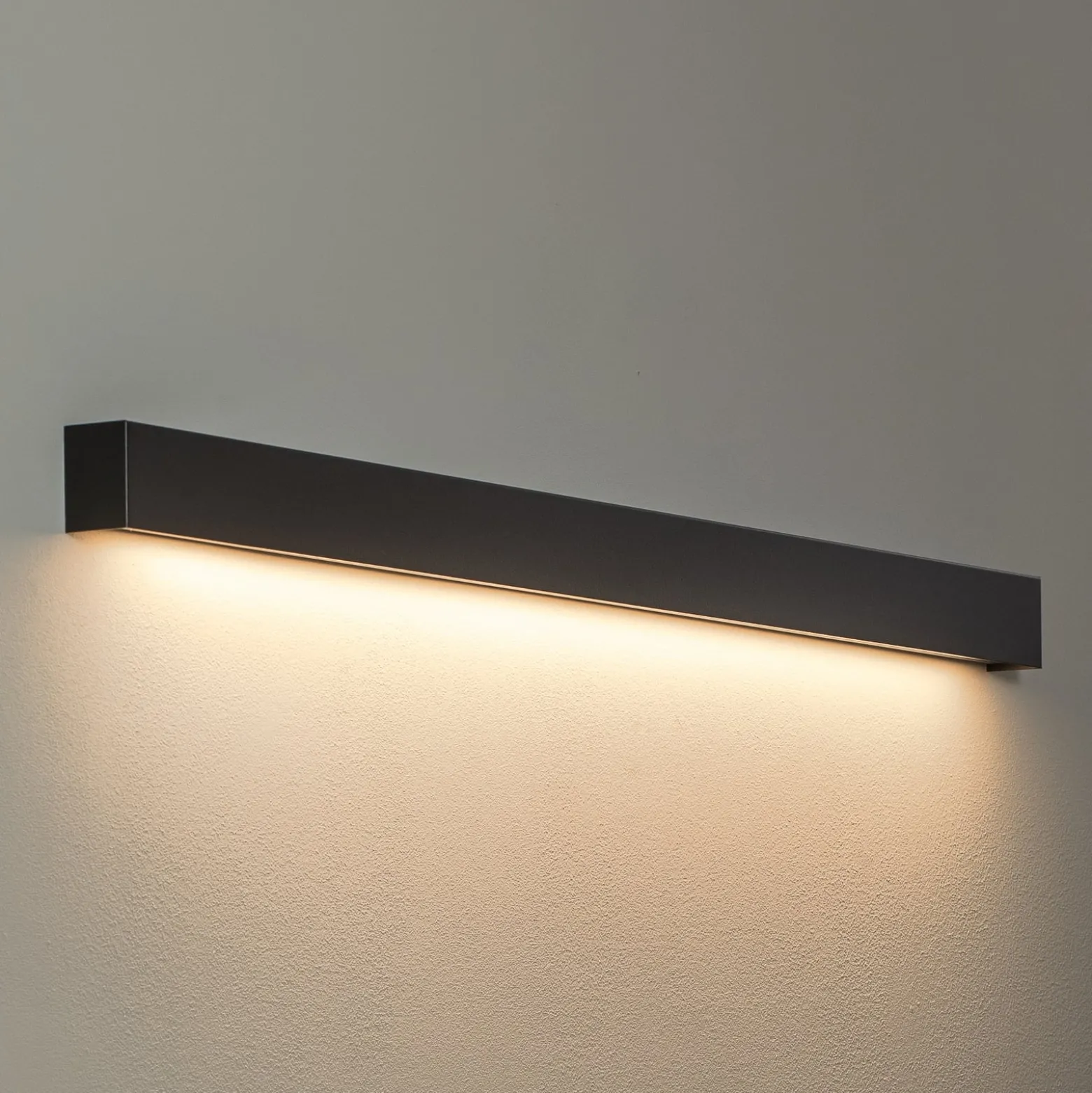 Seinävalaisin Straight L, 122 cm, musta