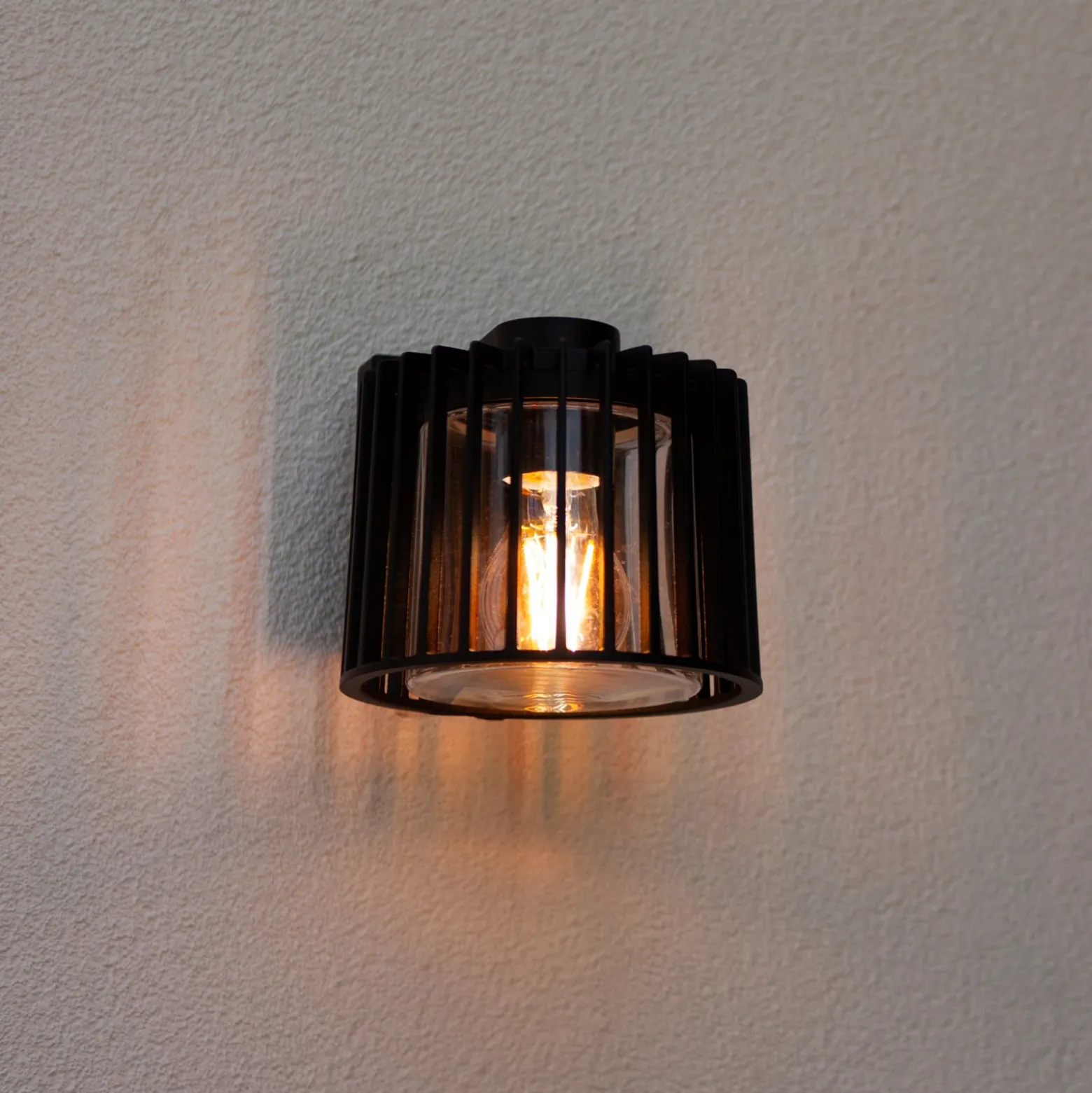 SHYNE-ulkoseinävalaisin, musta, 19 cm, metalli, IP54, E27