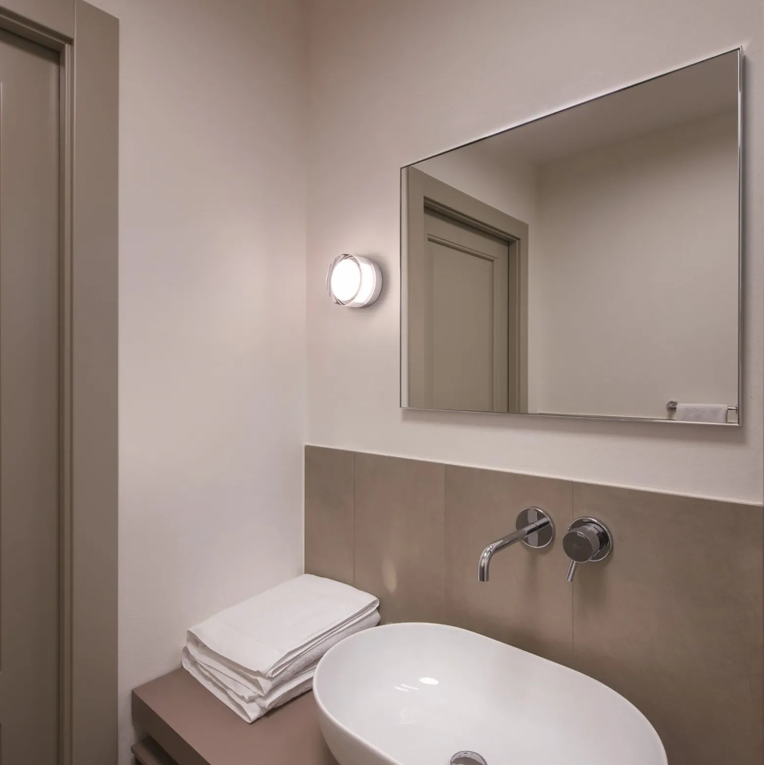 SLV Cyft LED-seinävalaisin, musta, alumiini, Ø 13,2 cm, CCT-arvo