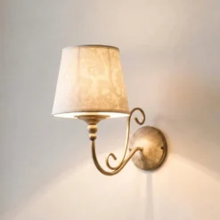 Sofia Ecrie -seinävalaisin, beige/kultainen, tekstiili, teräs, E27
