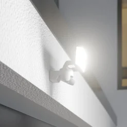 STEINEL LED-ulkoseinävalaisin XLED Protect S, anturi, valkoinen