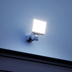 STEINEL XLED Home 2 XL S -kohdevalaisin ulos, valkoinen, IP44