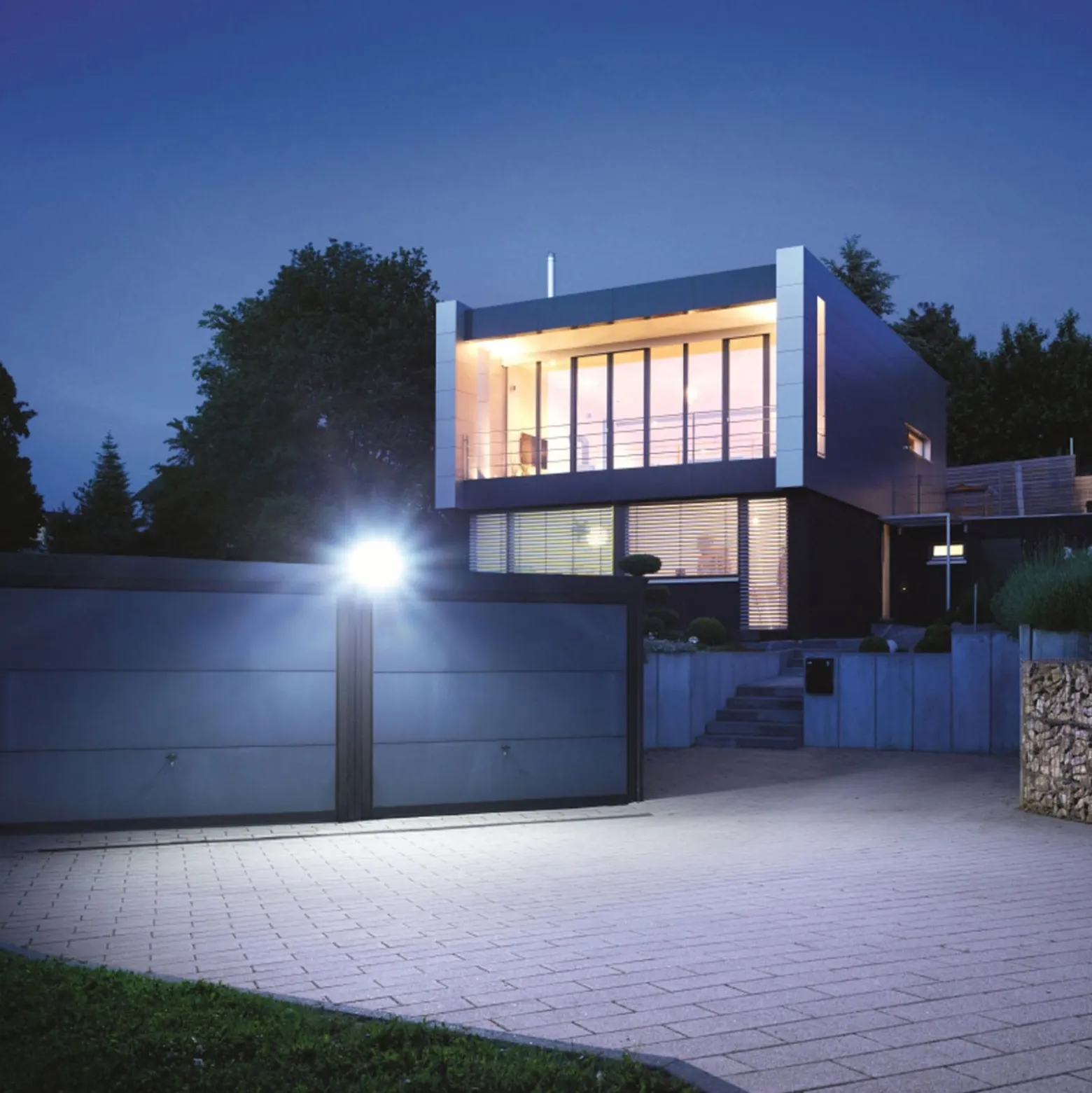 STEINEL XLED Pro 240 LED-ulkokohdevalo, musta