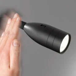 Sten LED-seinävalaisin eleohjauksella, musta