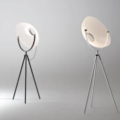 Stilnovo LED-lattiavalaisin Demi Moon, valkoinen, korkeus 196 cm