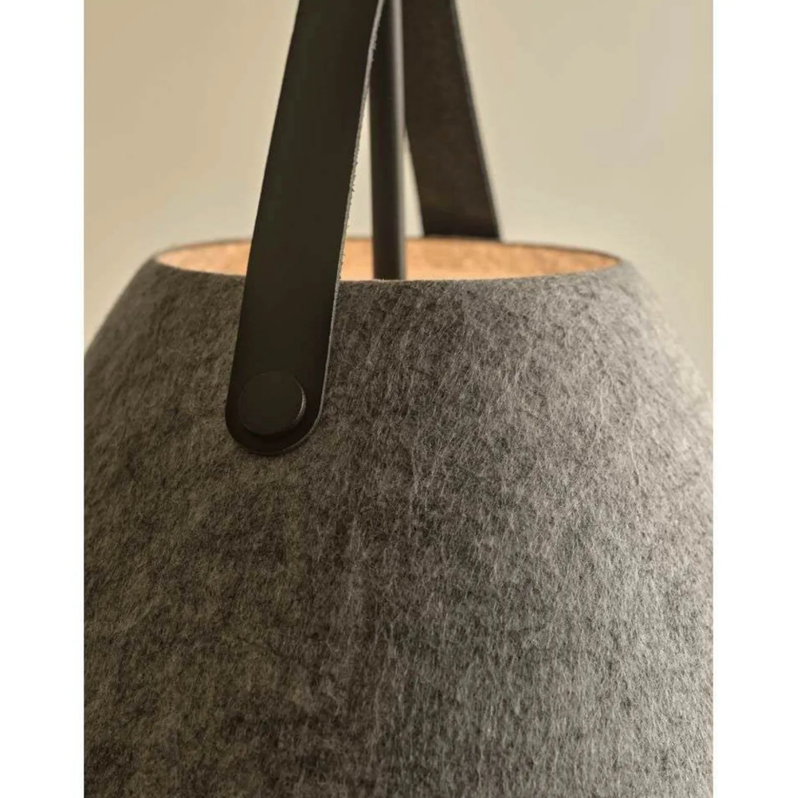 Strap-riippuvalaisin, vaaleanharmaa, Ø 36 cm, metalli/nahka