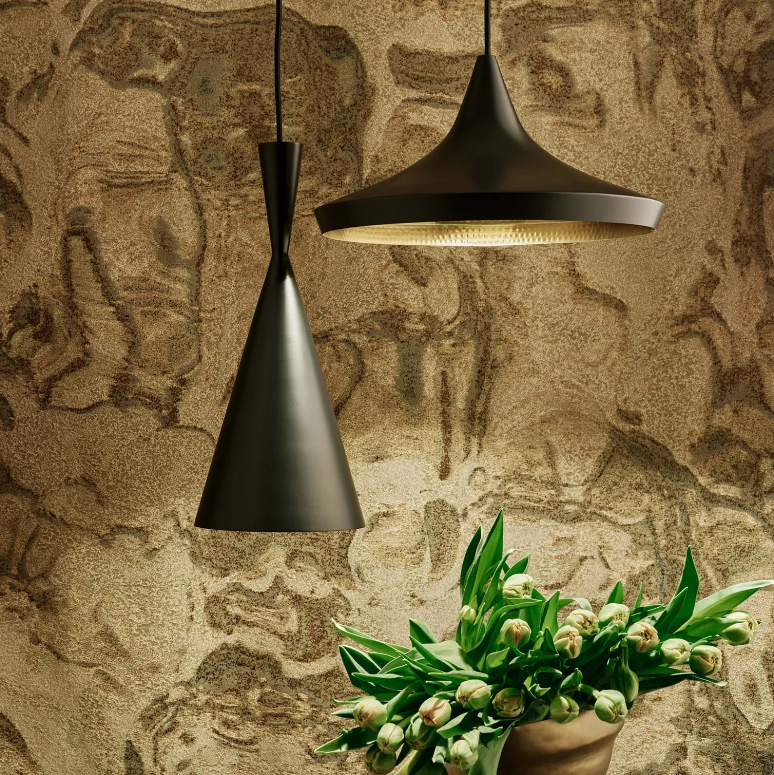 Tom Dixon Beat Tall -LED-riippuvalo, musta