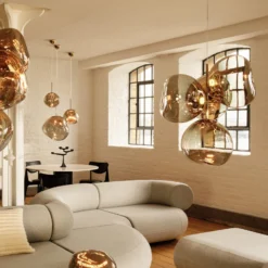 Tom Dixon LED-riippuvalo Melt Chandelier Mini, pronssinvärinen