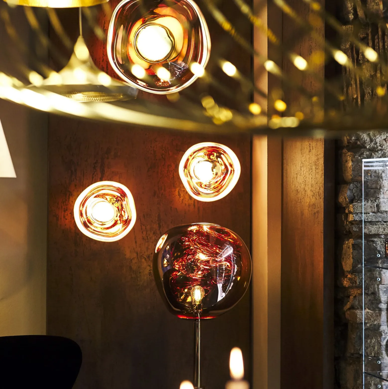 Tom Dixon maavalaisin Melt, kuparinvärinen, korkeus 165 cm, terästä
