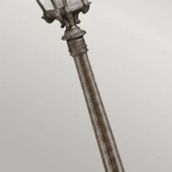 Tournai polkuvalaisin, korkeus 110 cm, alumiinia, lasia