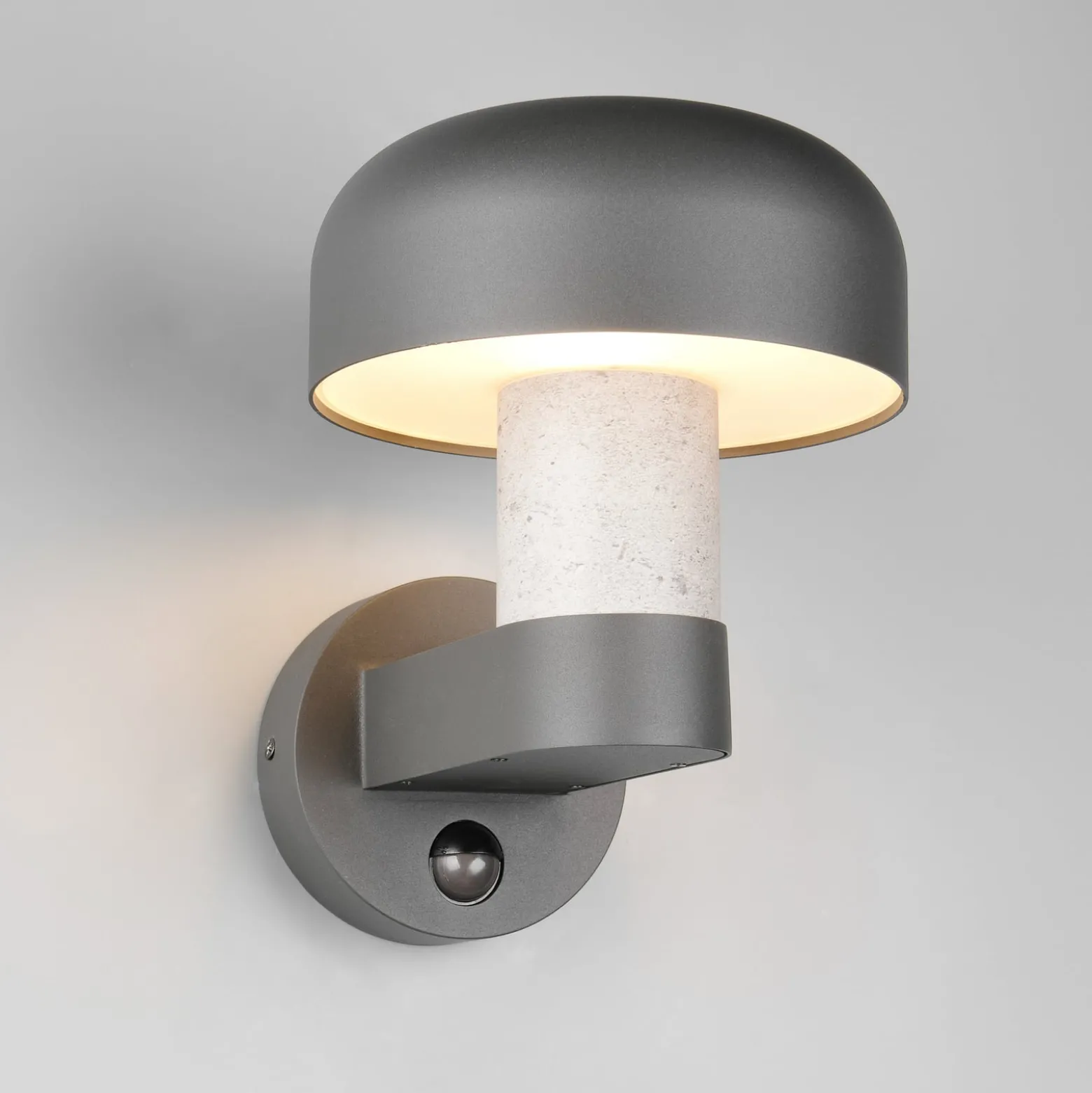 Ulkopuolinen seinävalaisin Fraser Sensor harmaa/betoninen, alumiini IP54 E27