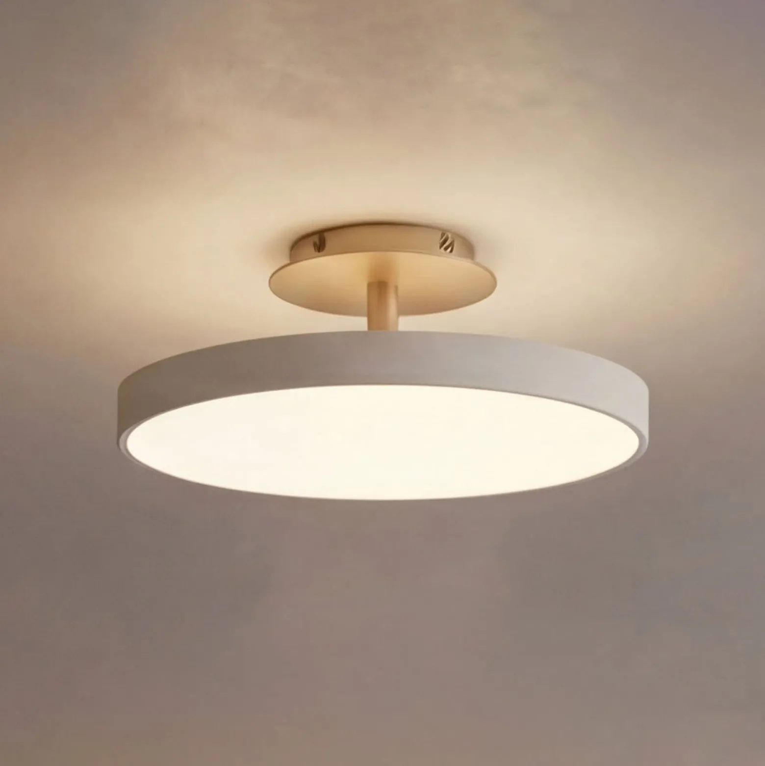UMAGE LED-kattovalaisin Asteria UP PLUS, helmenvalkoinen, Ø 31 cm CCT