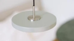 UMAGE LED-riippuvalaisin Asteria Micro, kiillotettu teräs, Ø 15 cm