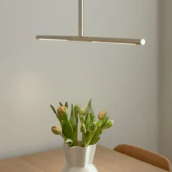 UMAGE LED-riippuvalaisin Omni, messinkiä, 2-valo, pituus 74 cm