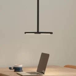 UMAGE LED-riippuvalaisin Omni, musta, 2-lamppuinen, pituus 74 cm