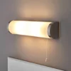 Yksinkertainen kylpyhuoneen valaisin Liana IP44